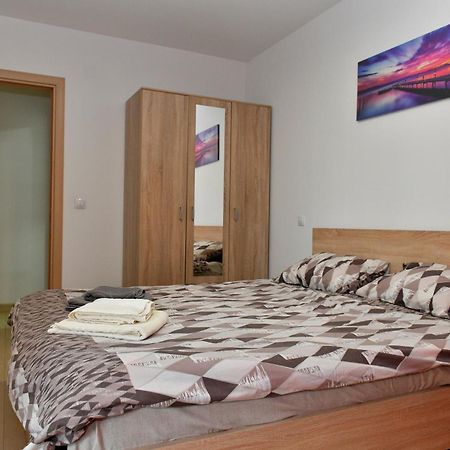 Skopje Starlight Apartments - Flatiron Bagian luar foto