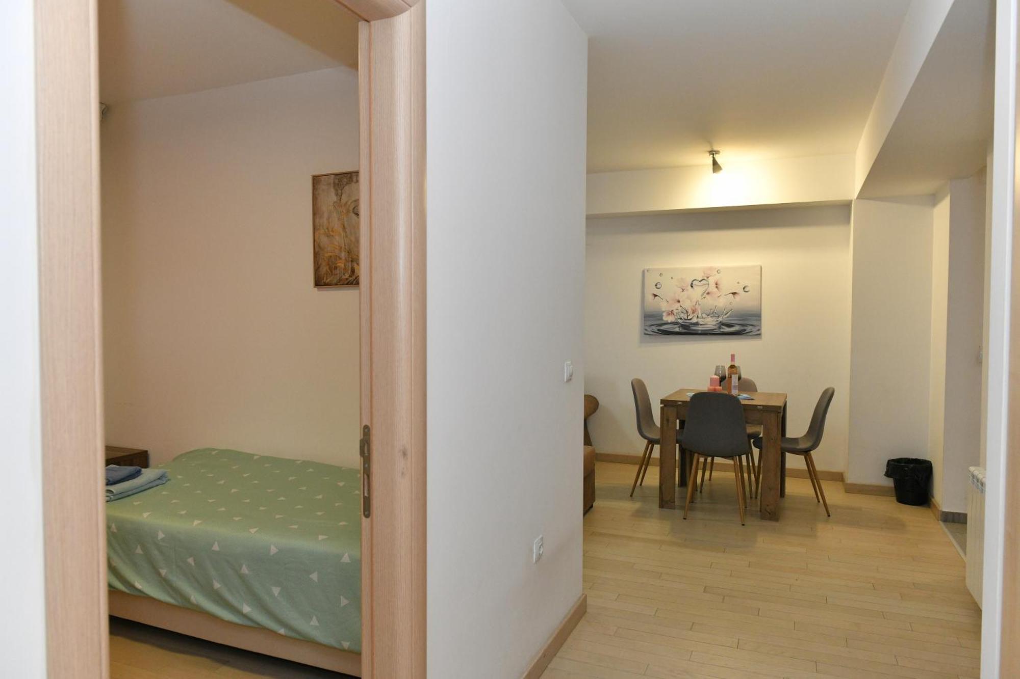 Skopje Starlight Apartments - Flatiron Bagian luar foto